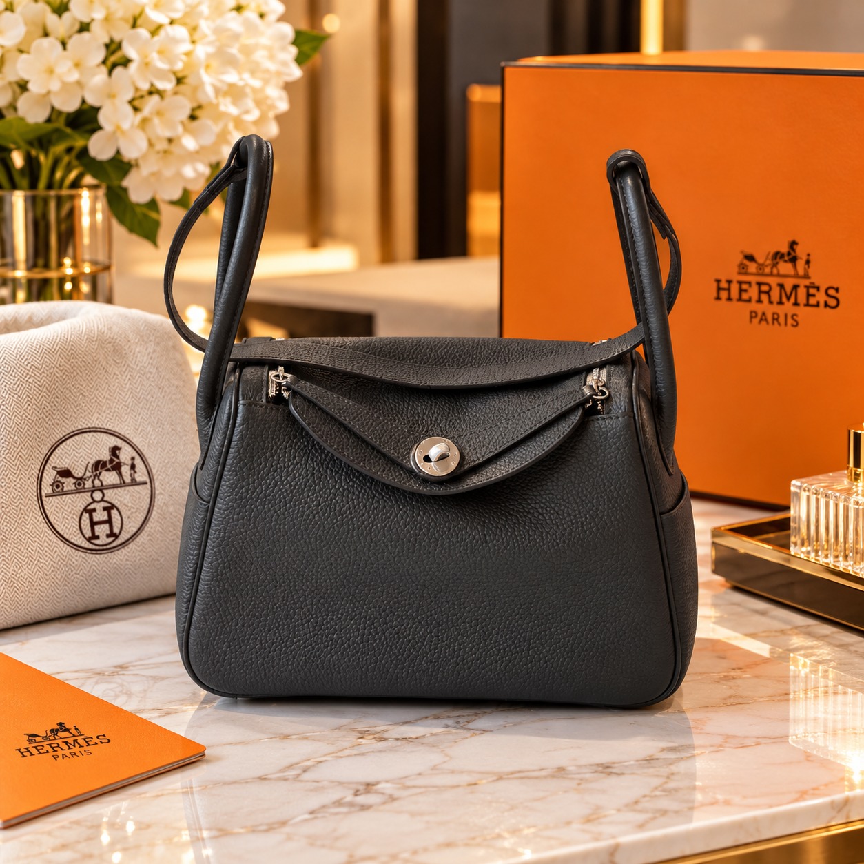 Hermes Lindy 26cm Black Handbag